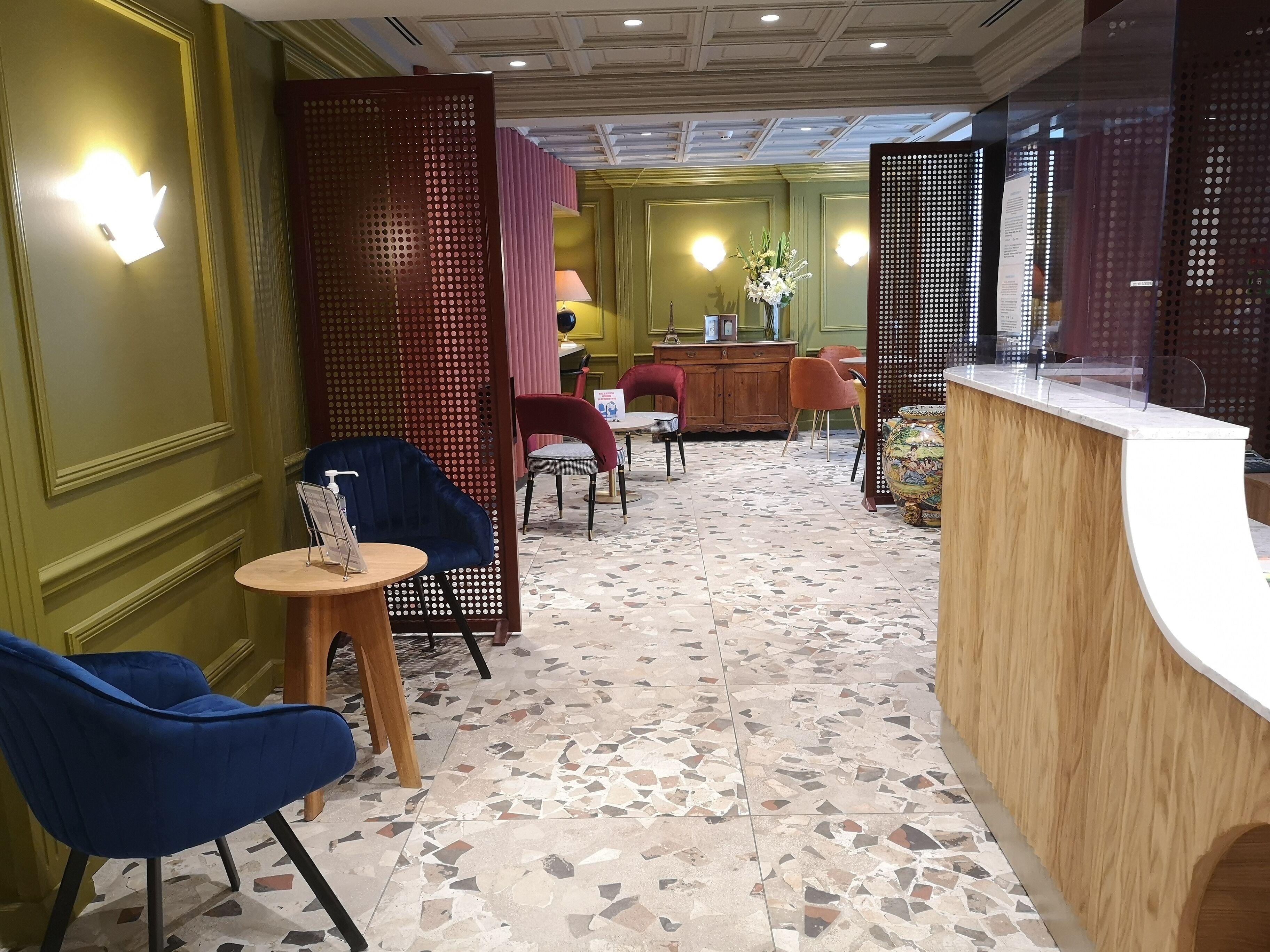 De La Paix Hotel 3*